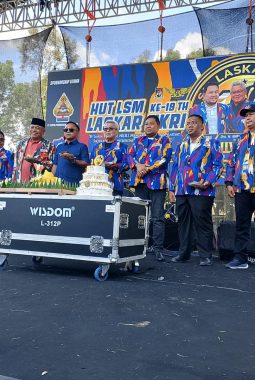 HUT ke-19 Laskar NKRI di Karawang Meriah, Ribuan Kupon Doorprize Dibagikan hingga Hadiah Motor