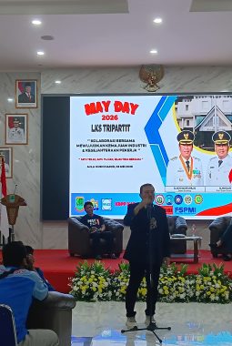 Peringatan Hari Buruh Internasional 2026, LKS Tripartit Karawang Gelar Kegiatan di Aula Husni Hamid