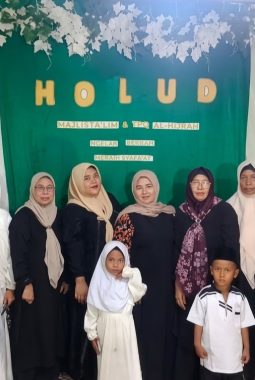 Khidmat, Majlis Ta’lim & TPQ Al-Hijra Curugbarang Gelar Haul Syekh Abdul Qadir Al-Jailani dan Maulid Nabi