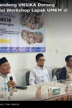 Pemdes Kondangjaya Gandeng UNSIKA Dorong Digitalisasi UMKM melalui Workshop Lapak UMKM